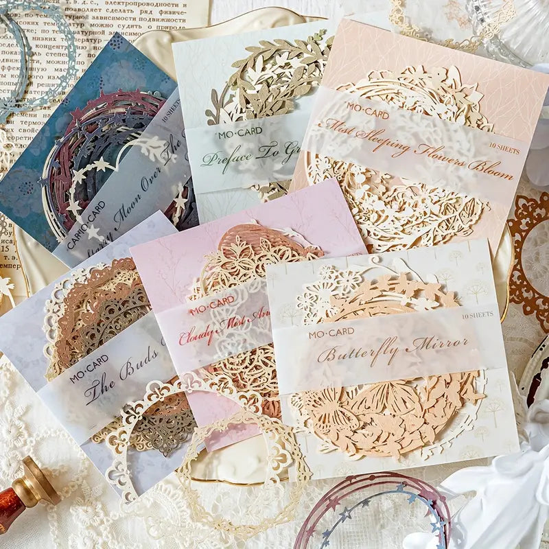 Wreath Die Cut Paper - Journal Carnival
