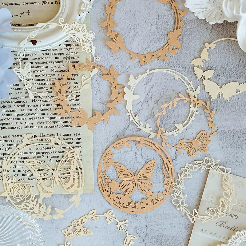 Wreath Die Cut Paper - Journal Carnival